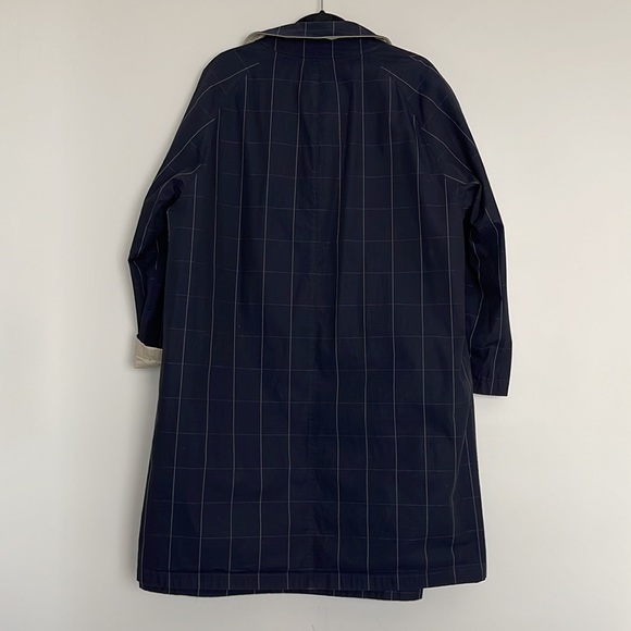 Stylish Navy and Beige Trench Coat - Picture 6 of 16